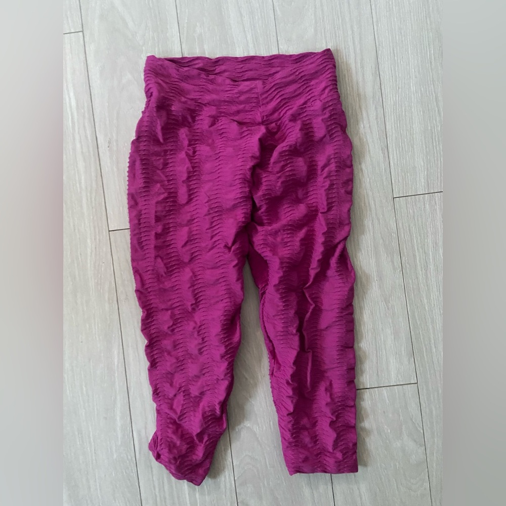 Cropped hot pink booty by brabants original fabric legging